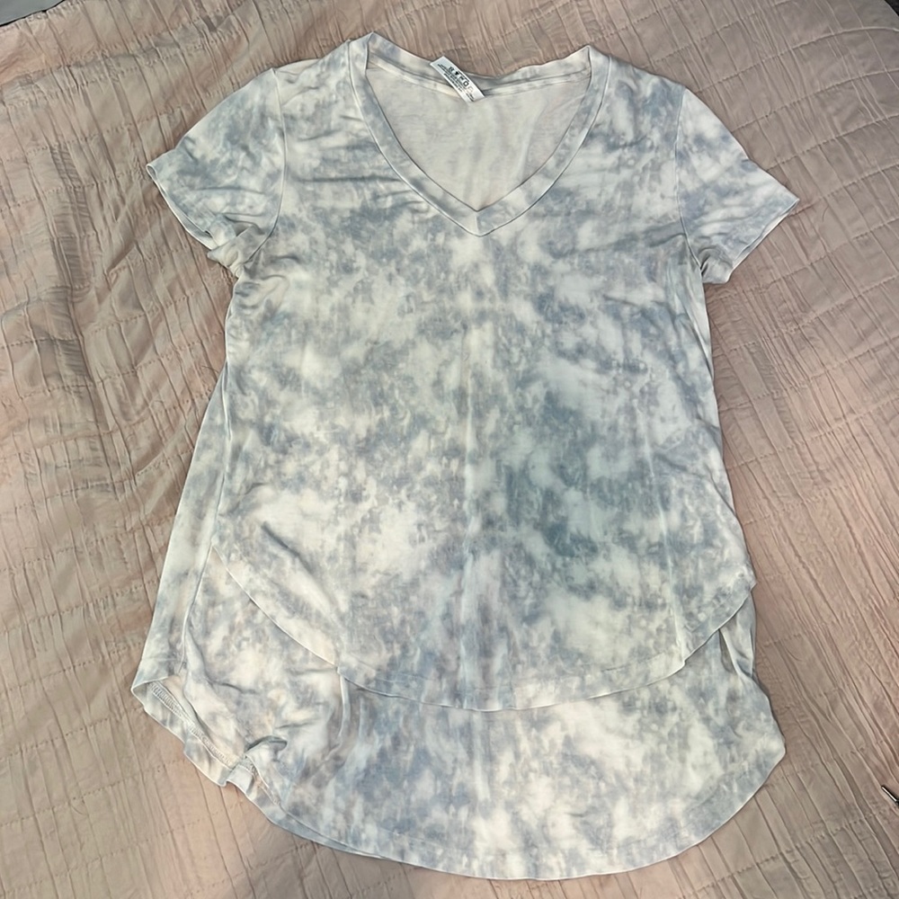 Latched mama nursing top